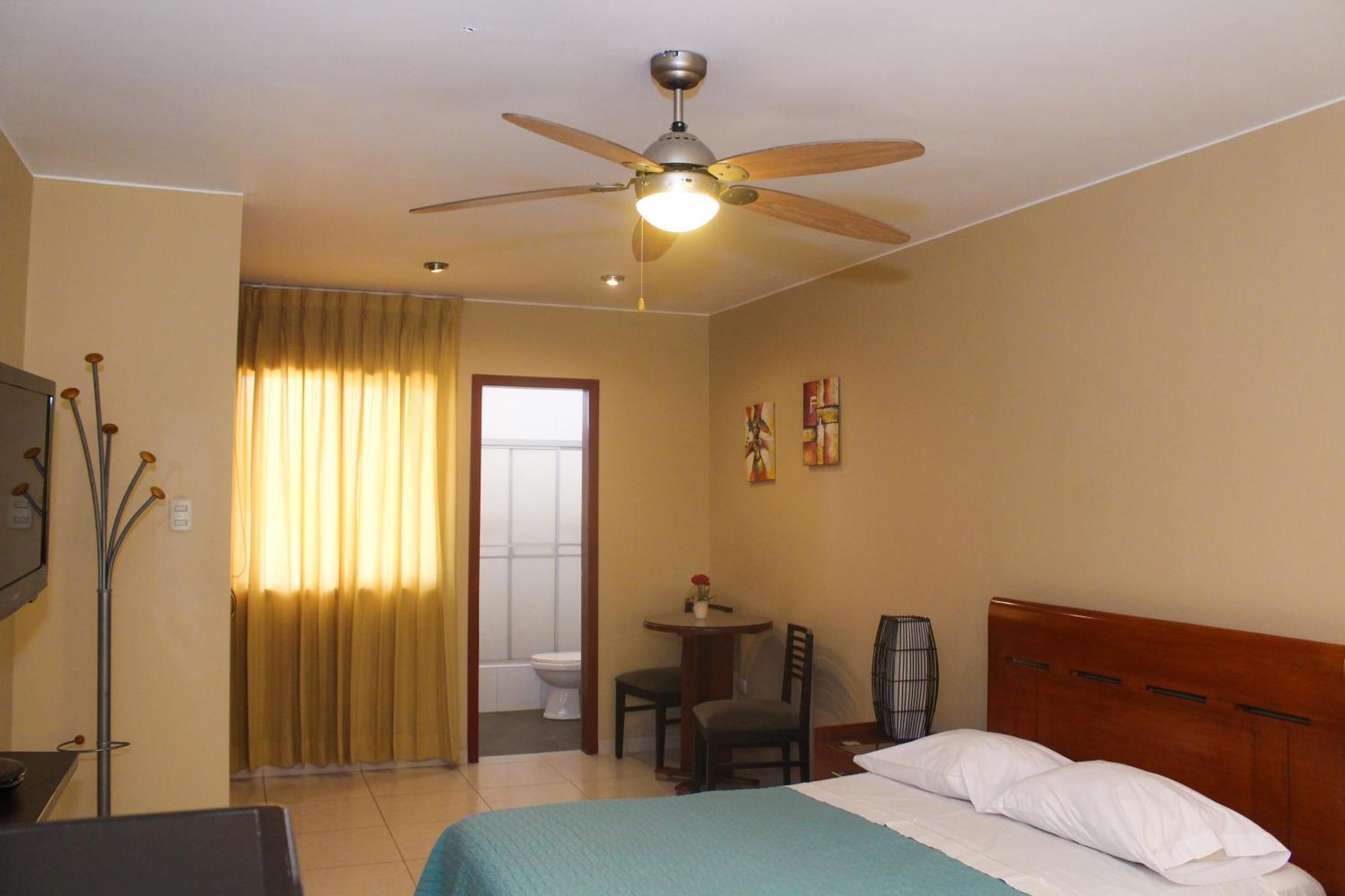 Apart Hotel El Canaveral Chincha Alta Exterior photo