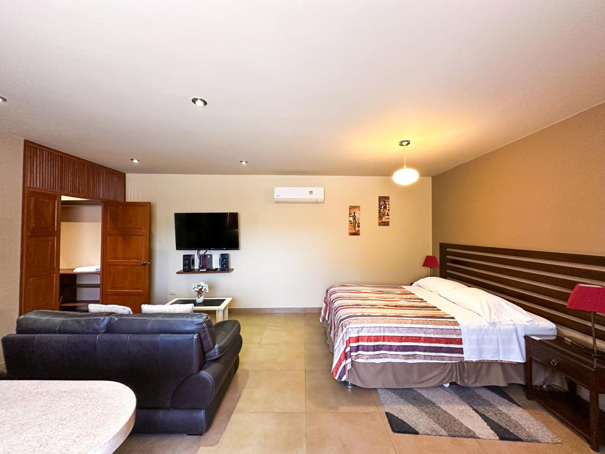 Apart Hotel El Canaveral Chincha Alta Exterior photo