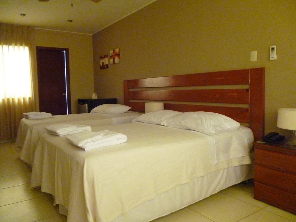 Apart Hotel El Canaveral Chincha Alta Exterior photo